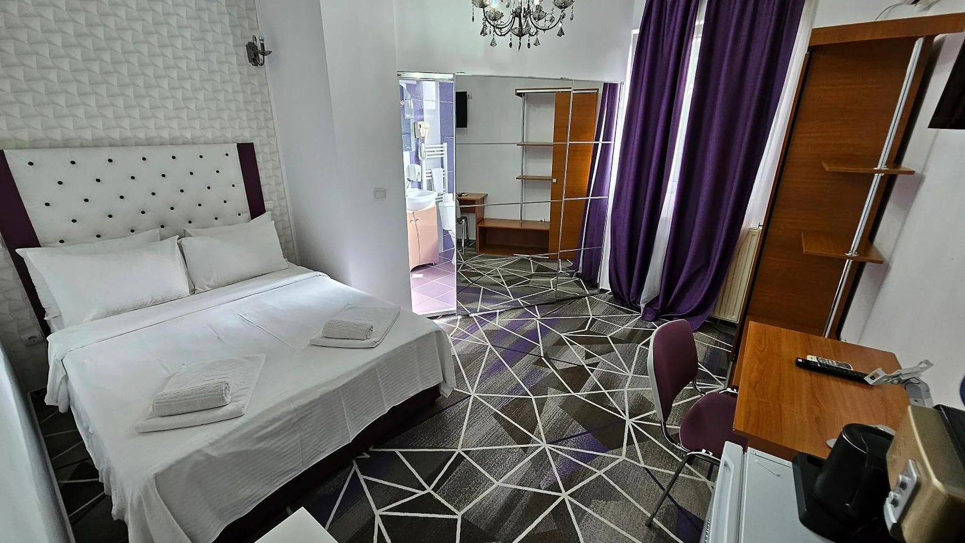 Guest house Iris Boutique Hotel Otopeni